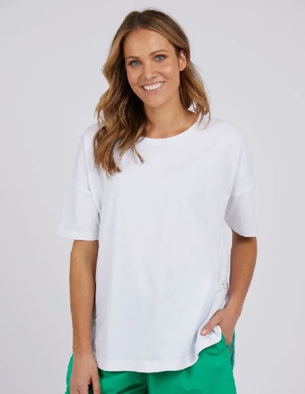 Confidence-boosting clothing for women   Elm Society S/S Tee