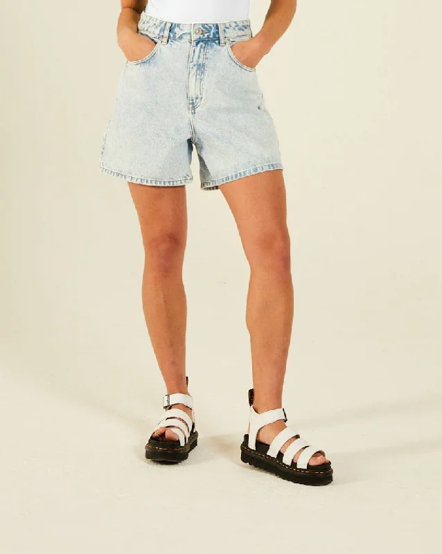 Fashion-forward women’s clothing on a budget   Stina Short Frosted Blue