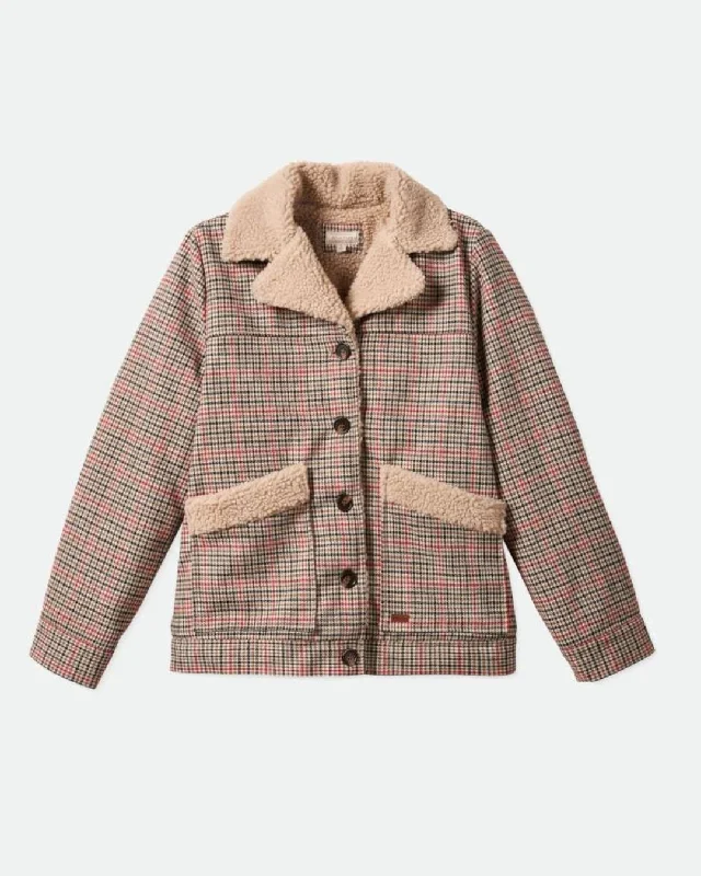 Iconic women’s outfits that never go out of style   Nouvelle Coat