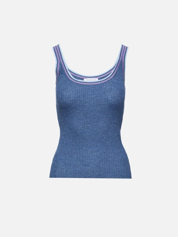 Casual yet chic women’s outfits for work or play   Chen Tank