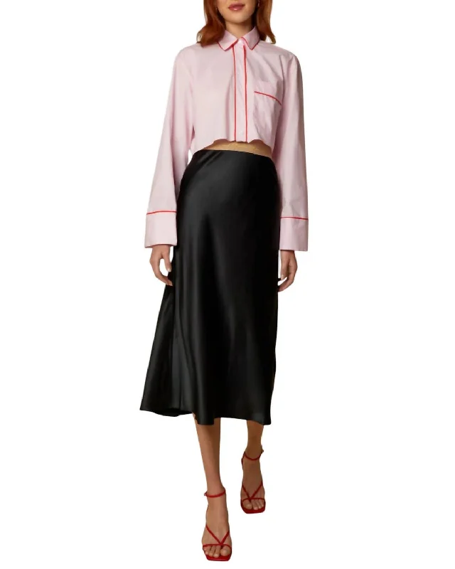 Versatile fashion for every type of woman   Maxou Skirt In Black