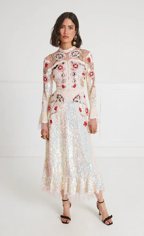 Effortlessly stylish outfits for the modern woman Remi Midi Show Dress - Iridescent Rose Effortlessly stylish outfits for the modern woman Remi Midi Show Dress - Iridescent Rose